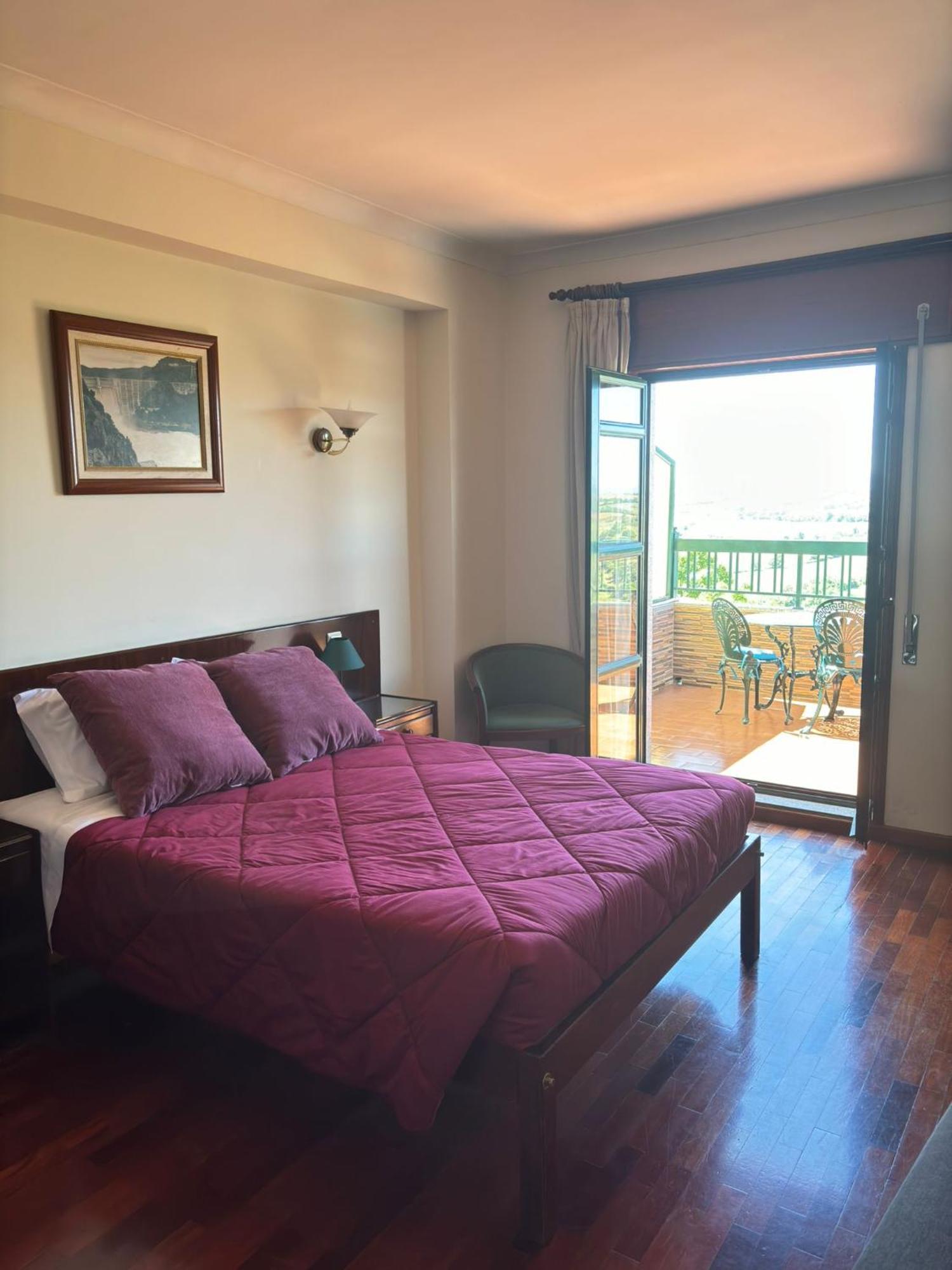Hotel Trindade Coelho Mogadouro  Exterior photo